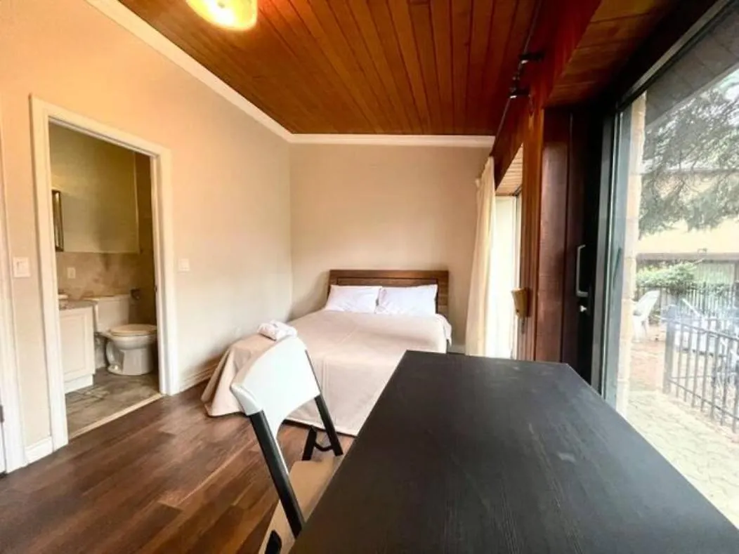 Vihome-368- Quiet House Near Bayview Village And Subway トロント