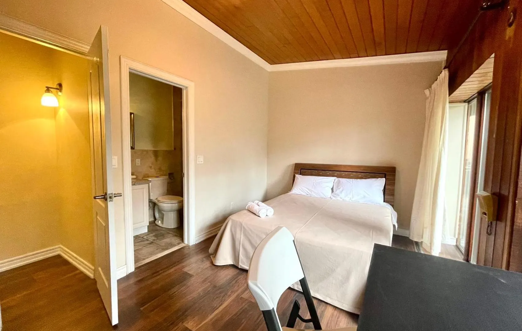 **** Affittacamere Vihome-368- Quiet House Near Bayview Village And Subway Toronto Canada